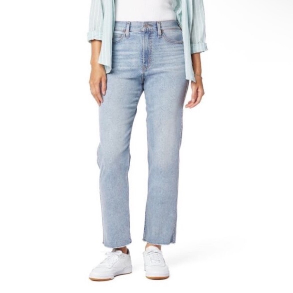 Signature by Levi Strauss & Co Heritage High Rise Straight Jeans